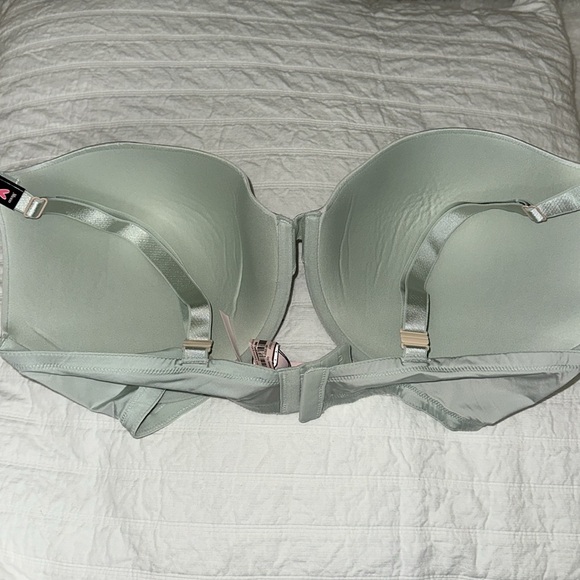 Victoria Secret Bra - Picture 4 of 6